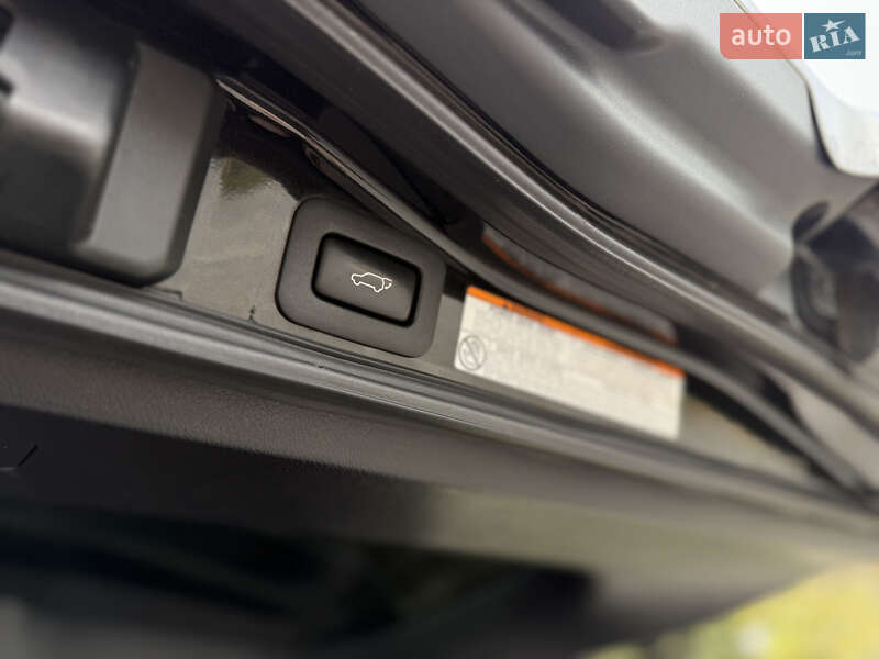 Внедорожник / Кроссовер Lexus LX 2019 в Львове фото 66 Внедорожник / Кроссовер Lexus LX 2019 в Львове