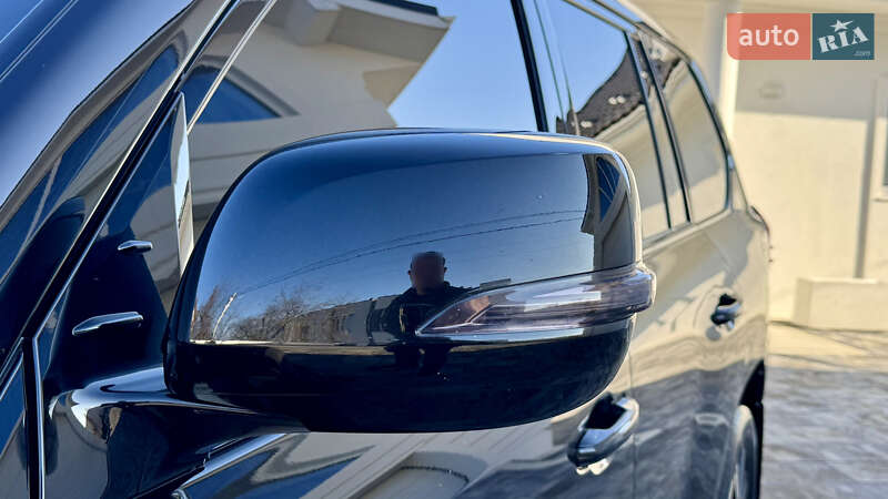 Позашляховик / Кросовер Lexus LX 2018 в Івано-Франківську