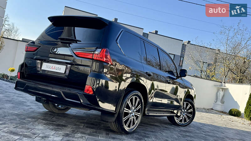 Позашляховик / Кросовер Lexus LX 2018 в Івано-Франківську