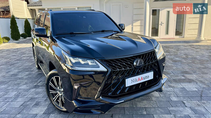 Позашляховик / Кросовер Lexus LX 2018 в Івано-Франківську