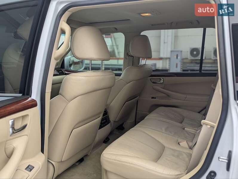 Позашляховик / Кросовер Lexus LX 2010 в Києві