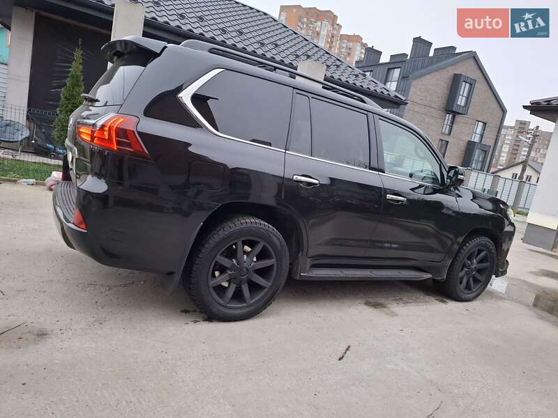 Внедорожник / Кроссовер Lexus LX 2016 в Киеве фото 2 Внедорожник / Кроссовер Lexus LX 2016 в Киеве