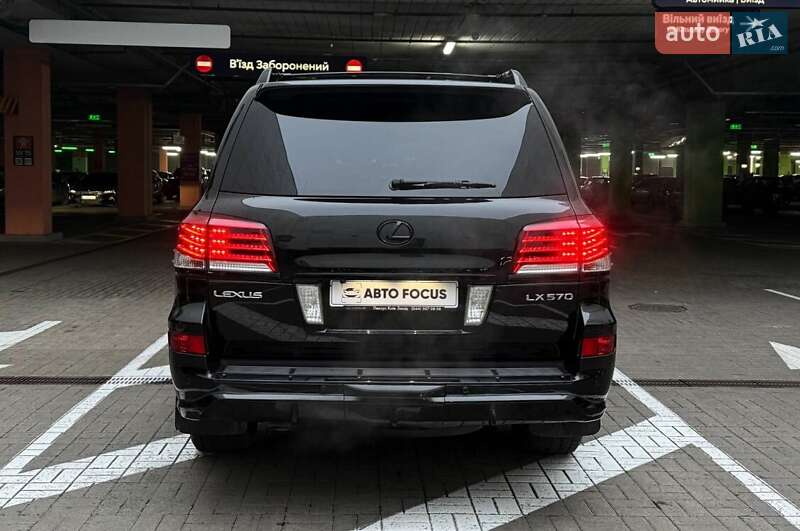 Внедорожник / Кроссовер Lexus LX 2012 в Киеве