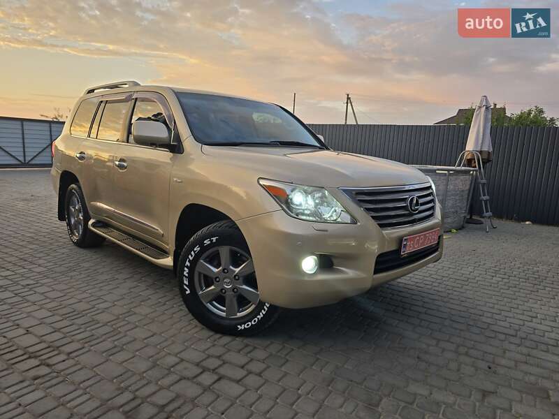 Внедорожник / Кроссовер Lexus LX 2011 в Первомайске