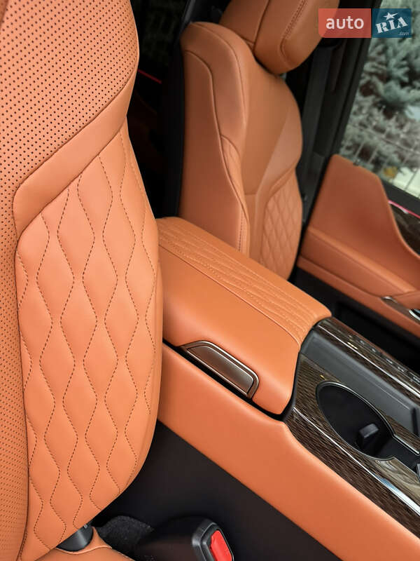 Позашляховик / Кросовер Lexus LX 2023 в Києві