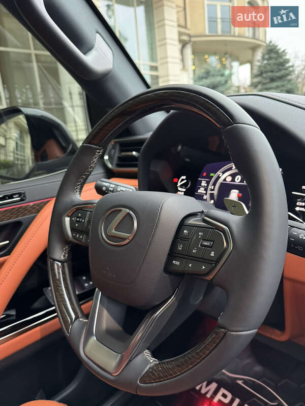 Позашляховик / Кросовер Lexus LX 2023 в Києві