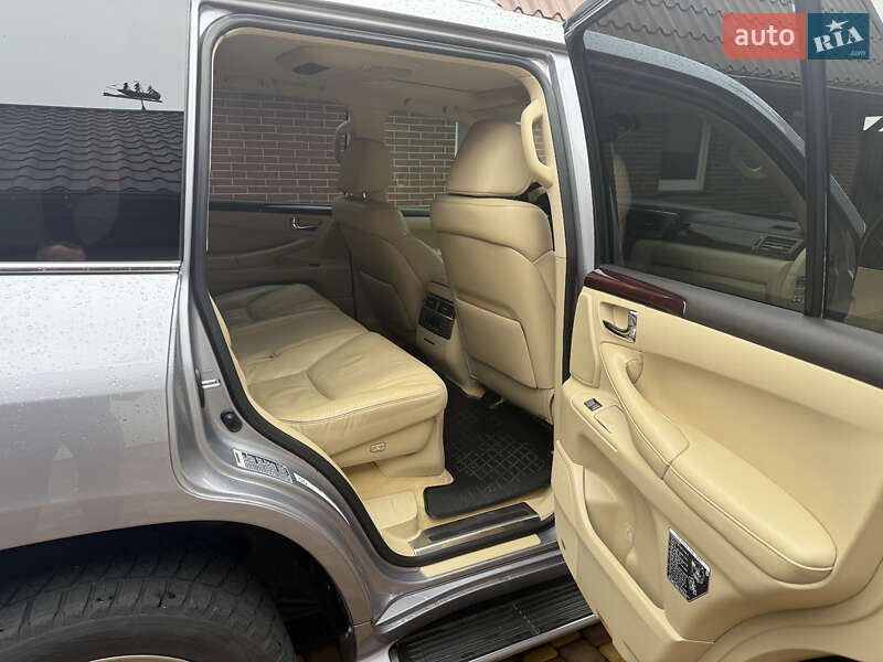 Позашляховик / Кросовер Lexus LX 2010 в Києві