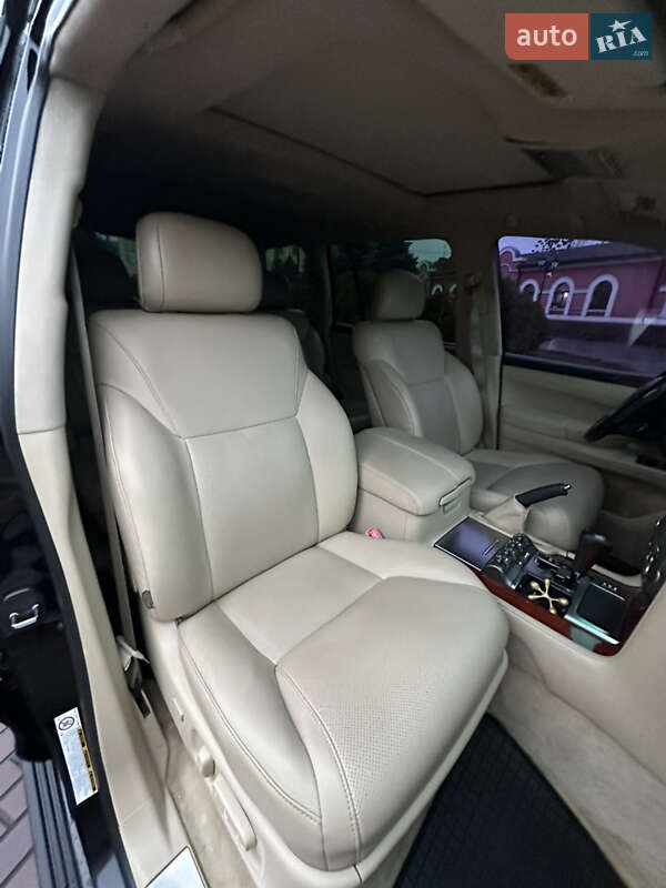 Внедорожник / Кроссовер Lexus LX 2008 в Днепре