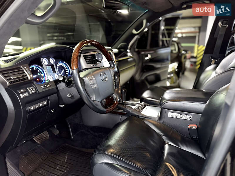 Позашляховик / Кросовер Lexus LX 2011 в Києві фото 17 Позашляховик / Кросовер Lexus LX 2011 в Києві