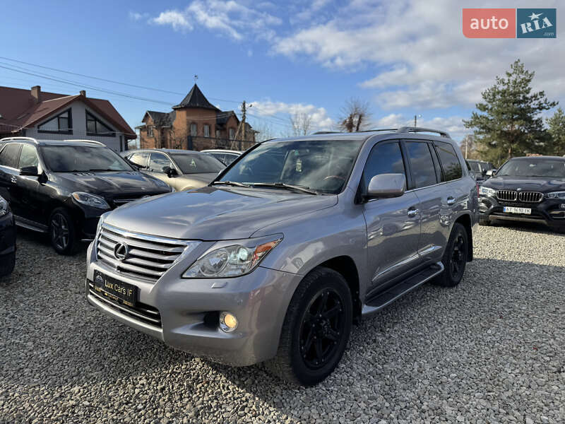Позашляховик / Кросовер Lexus LX 2008 в Івано-Франківську