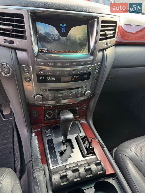 Позашляховик / Кросовер Lexus LX 2008 в Івано-Франківську