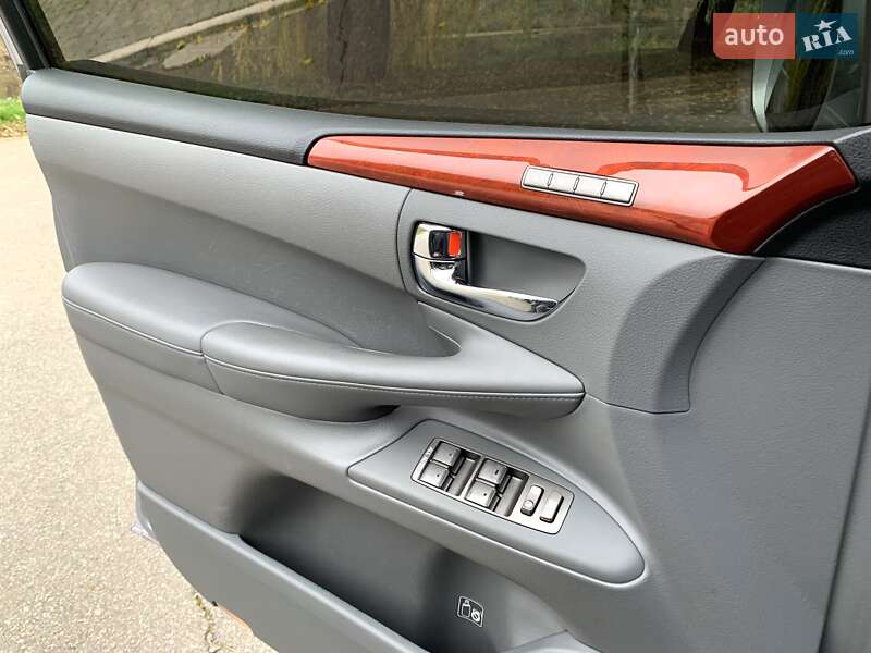 Внедорожник / Кроссовер Lexus LX 2008 в Кривом Роге фото 27 Внедорожник / Кроссовер Lexus LX 2008 в Кривом Роге