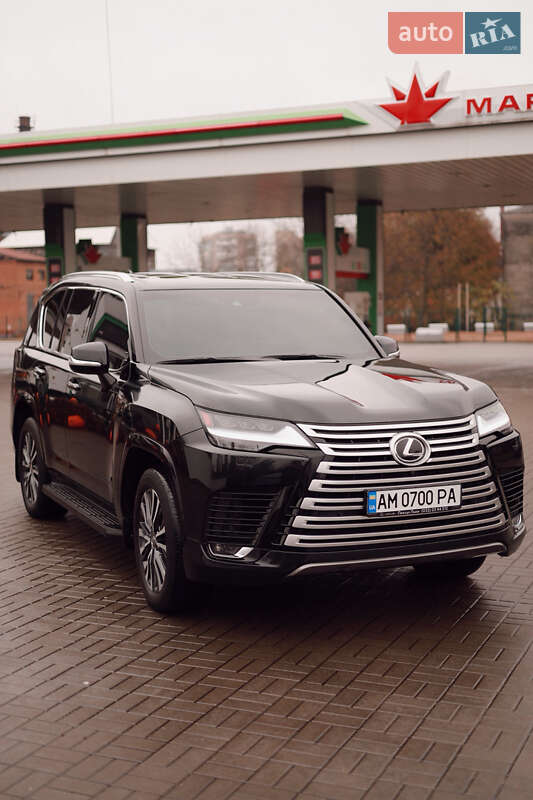 Позашляховик / Кросовер Lexus LX 2024 в Житомирі