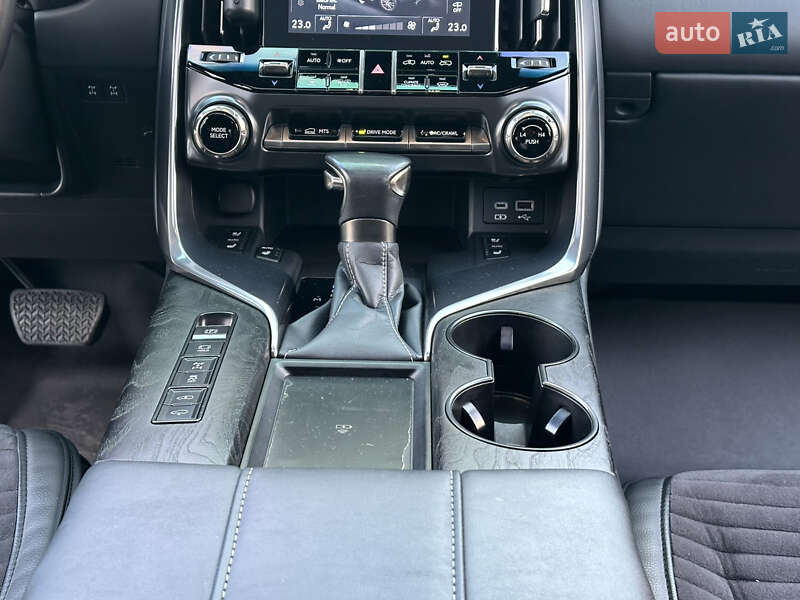 Позашляховик / Кросовер Lexus LX 2023 в Одесі фото 46 Позашляховик / Кросовер Lexus LX 2023 в Одесі