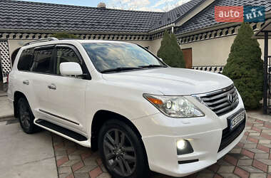 Позашляховик / Кросовер Lexus LX 2008 в Чернівцях