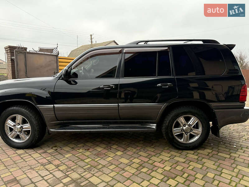 Позашляховик / Кросовер Lexus LX 2006 в Борзні