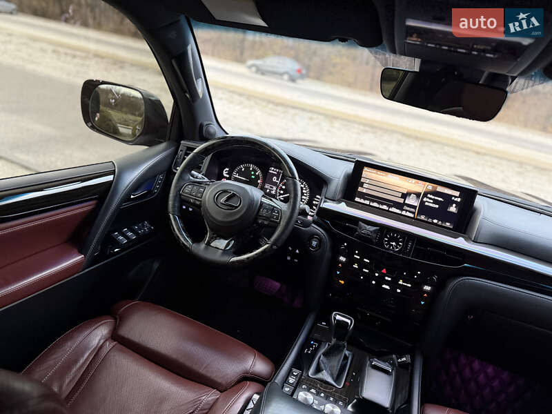 Внедорожник / Кроссовер Lexus LX 2017 в Днепре фото 29 Внедорожник / Кроссовер Lexus LX 2017 в Днепре