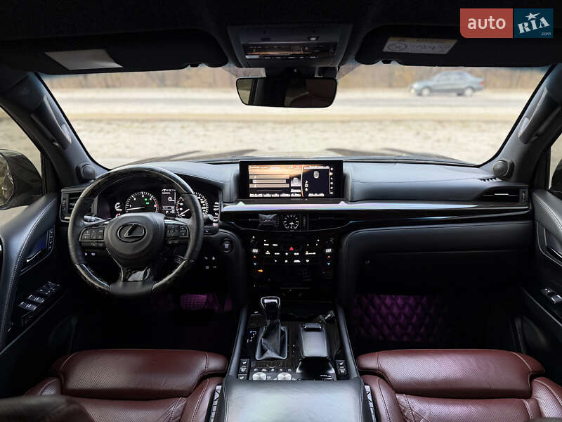 Внедорожник / Кроссовер Lexus LX 2017 в Днепре фото 30 Внедорожник / Кроссовер Lexus LX 2017 в Днепре