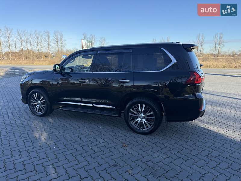 Внедорожник / Кроссовер Lexus LX 2017 в Ивано-Франковске