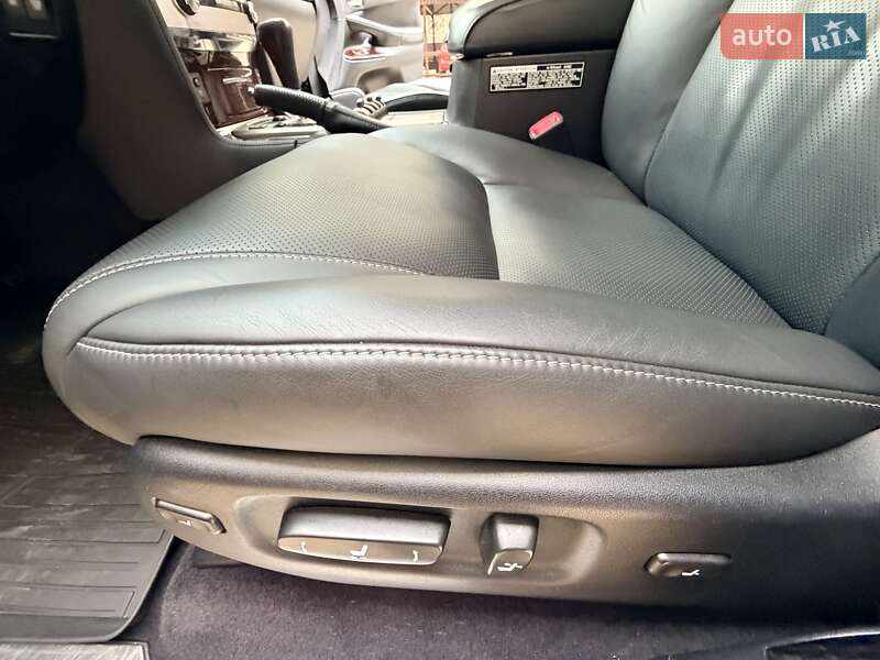 Позашляховик / Кросовер Lexus LX 2014 в Одесі фото 63 Позашляховик / Кросовер Lexus LX 2014 в Одесі