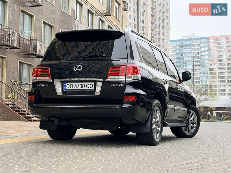 Позашляховик / Кросовер Lexus LX 2014 в Одесі фото 113 Позашляховик / Кросовер Lexus LX 2014 в Одесі