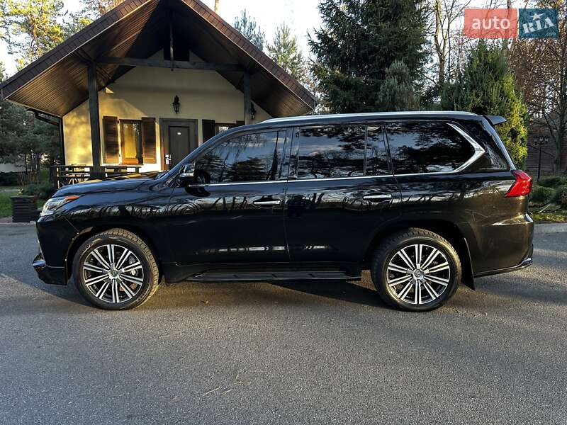 Позашляховик / Кросовер Lexus LX 2015 в Києві