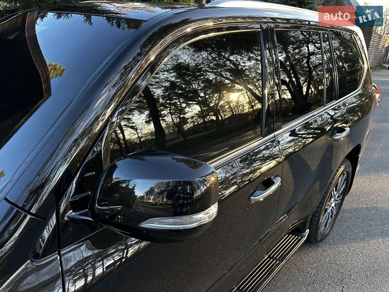 Позашляховик / Кросовер Lexus LX 2015 в Києві