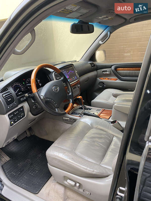 Внедорожник / Кроссовер Lexus LX 2003 в Черкассах