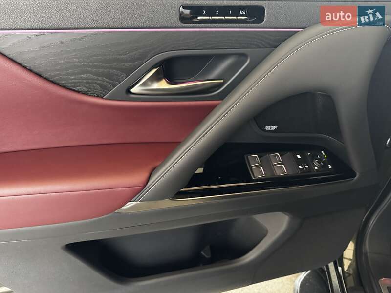 Позашляховик / Кросовер Lexus LX 2023 в Трускавці