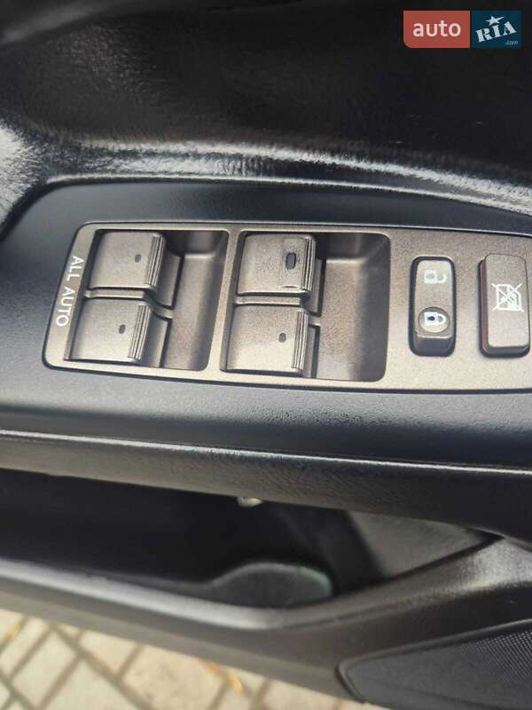 Позашляховик / Кросовер Lexus LX 2011 в Одесі