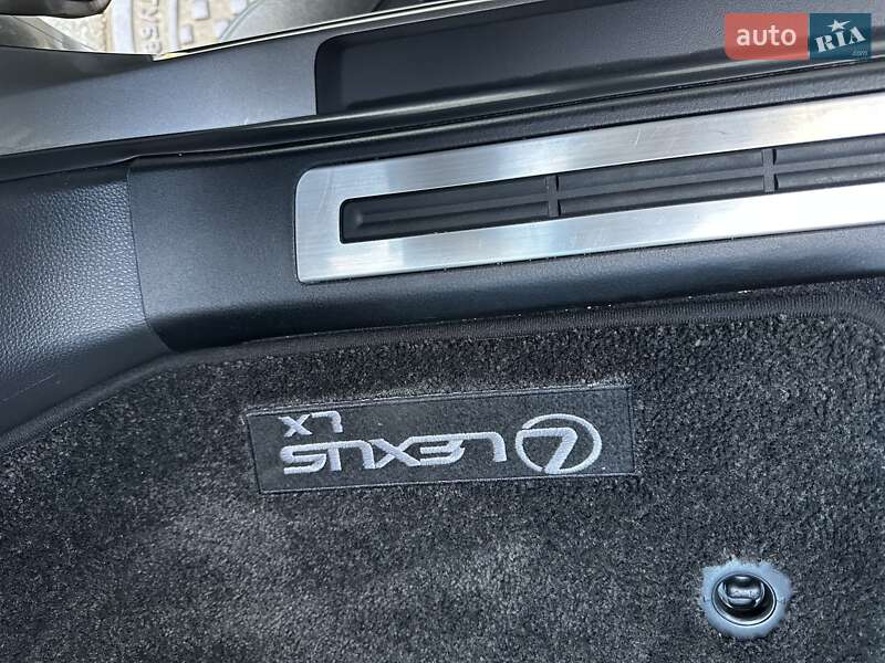 Позашляховик / Кросовер Lexus LX 2022 в Києві