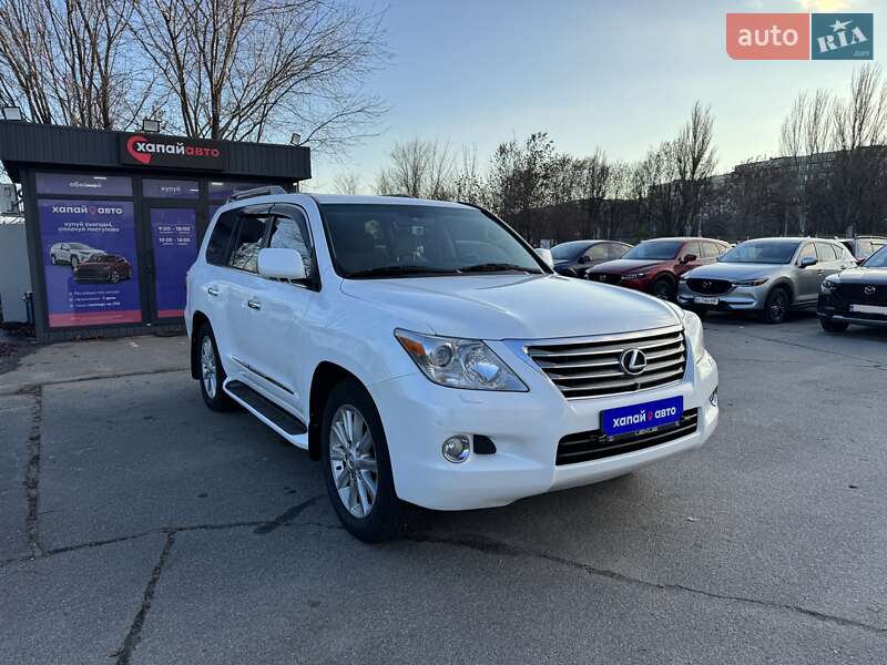 Внедорожник / Кроссовер Lexus LX 2010 в Днепре