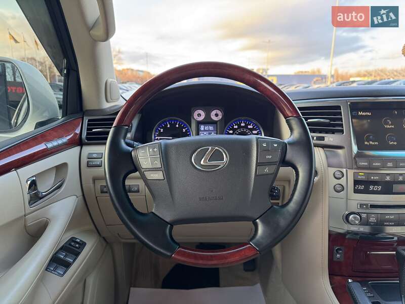 Внедорожник / Кроссовер Lexus LX 2010 в Днепре