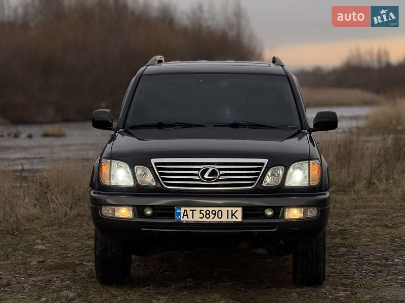 Позашляховик / Кросовер Lexus LX 2004 в Івано-Франківську