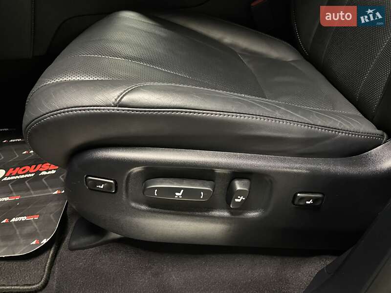 Внедорожник / Кроссовер Lexus LX 2019 в Львове фото 30 Внедорожник / Кроссовер Lexus LX 2019 в Львове