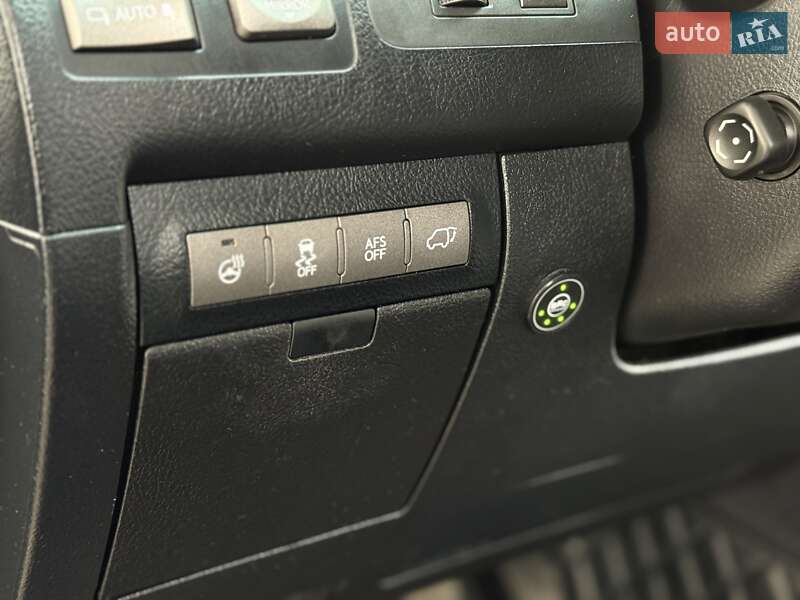 Позашляховик / Кросовер Lexus LX 2013 в Дніпрі фото 22 Позашляховик / Кросовер Lexus LX 2013 в Дніпрі