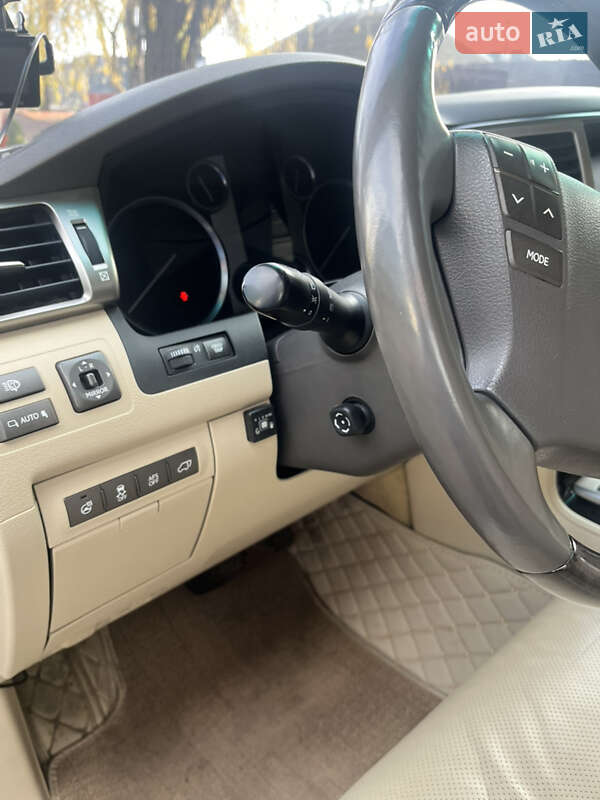 Внедорожник / Кроссовер Lexus LX 2012 в Краснограде