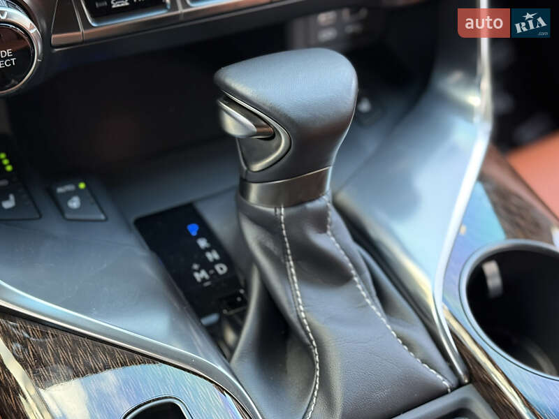 Внедорожник / Кроссовер Lexus LX 2022 в Киеве