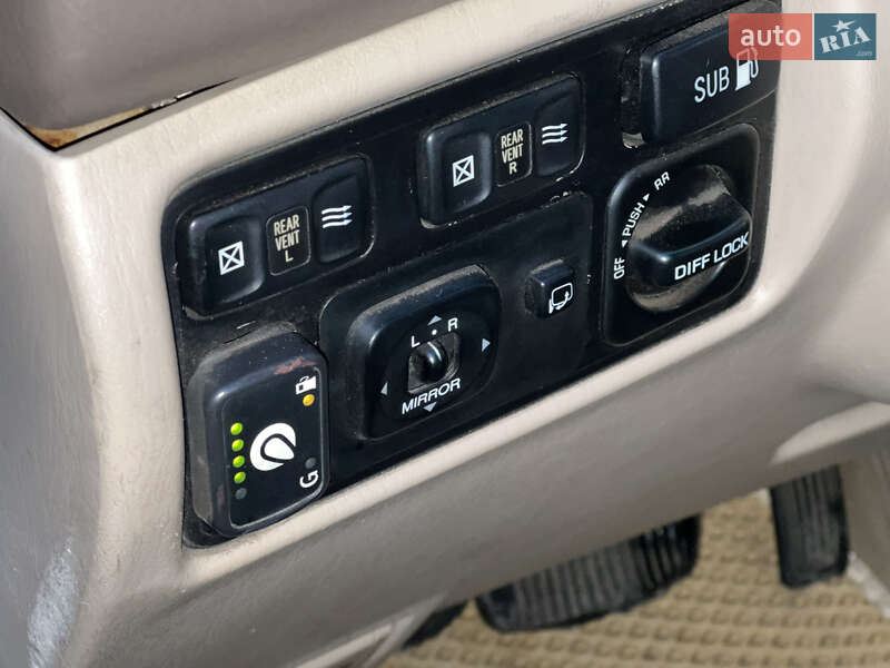 Позашляховик / Кросовер Lexus LX 1998 в Києві