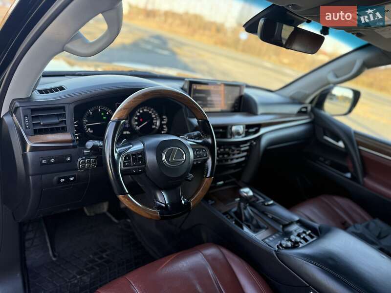 Внедорожник / Кроссовер Lexus LX 2017 в Ивано-Франковске фото 23 Внедорожник / Кроссовер Lexus LX 2017 в Ивано-Франковске