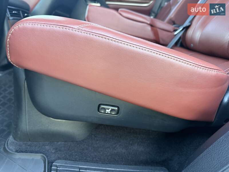 Внедорожник / Кроссовер Lexus LX 2017 в Ивано-Франковске фото 31 Внедорожник / Кроссовер Lexus LX 2017 в Ивано-Франковске