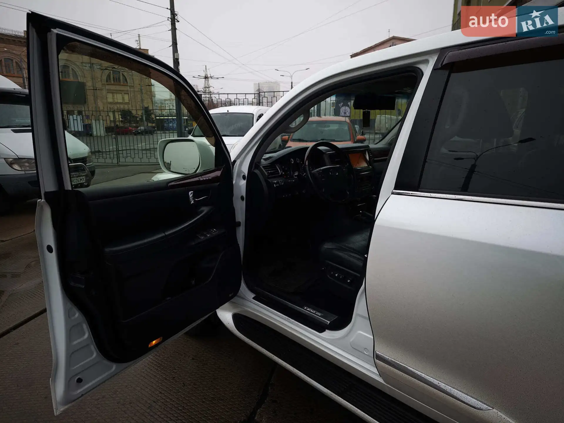 2011 Lexus LX - мініатюра 20