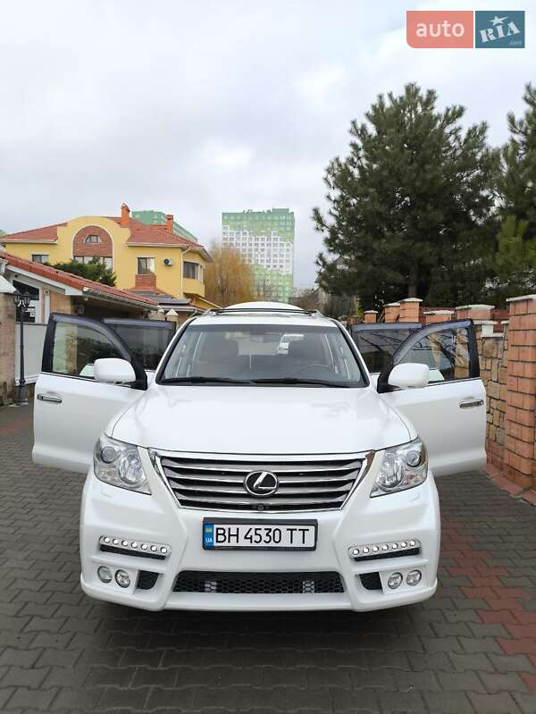 Внедорожник / Кроссовер Lexus LX 2010 в Одессе фото 4 Внедорожник / Кроссовер Lexus LX 2010 в Одессе