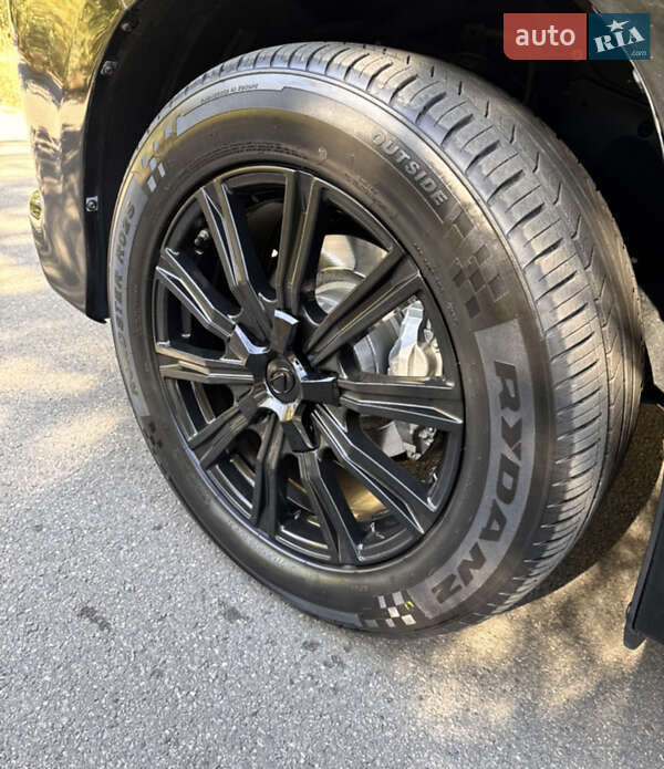 Позашляховик / Кросовер Lexus LX 2016 в Дніпрі