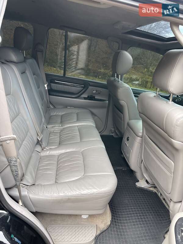 Позашляховик / Кросовер Lexus LX 2004 в Косові