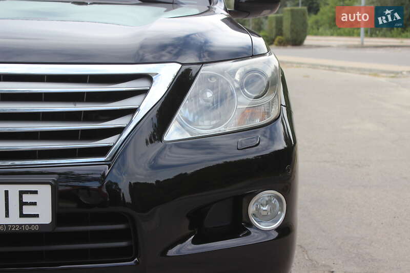 Внедорожник / Кроссовер Lexus LX 2010 в Днепре