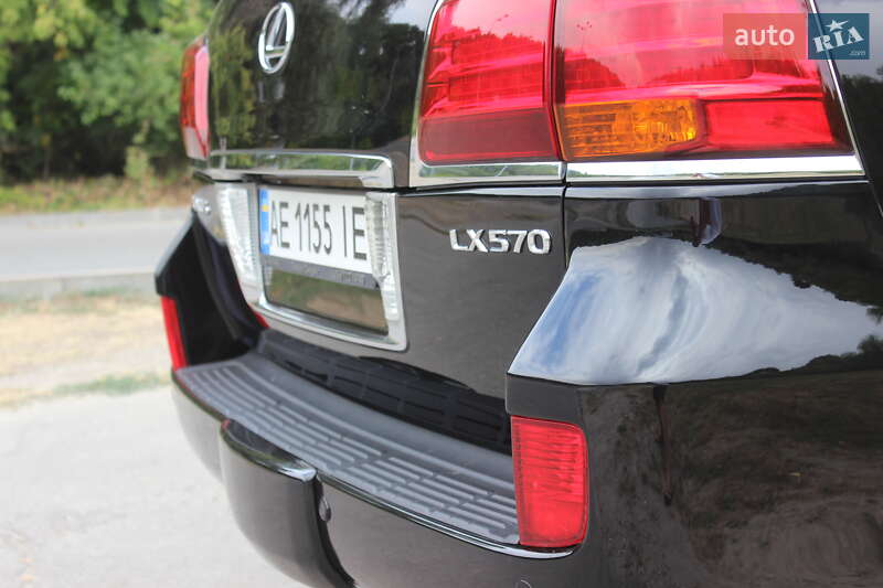 Внедорожник / Кроссовер Lexus LX 2010 в Днепре