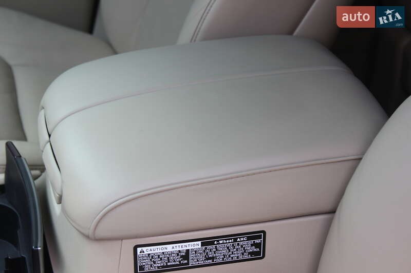 Внедорожник / Кроссовер Lexus LX 2010 в Днепре