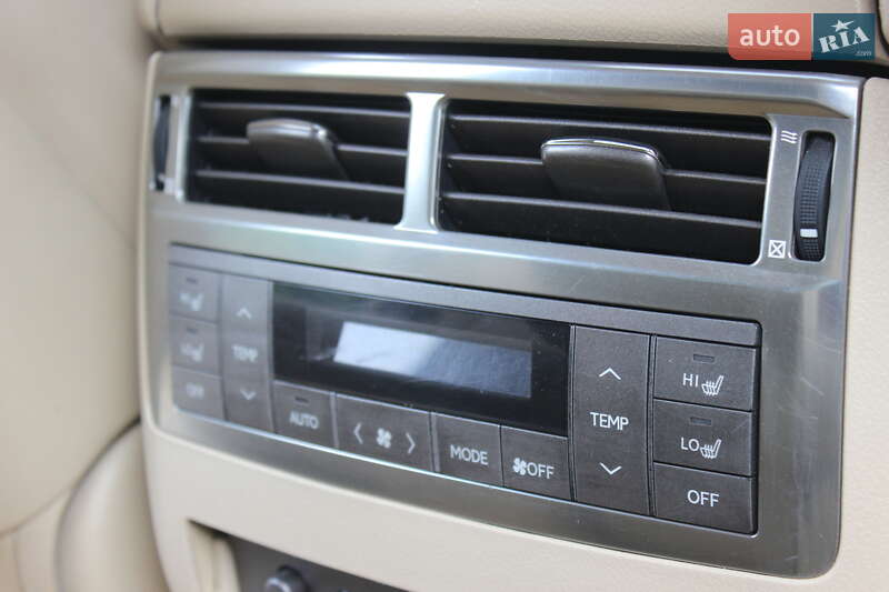 Внедорожник / Кроссовер Lexus LX 2010 в Днепре