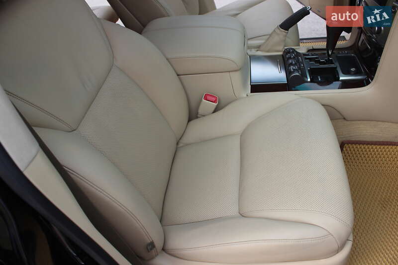 Внедорожник / Кроссовер Lexus LX 2010 в Днепре